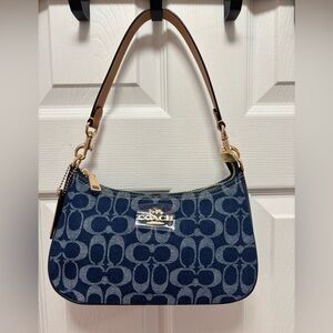 Coach L2457-CAF82 Teri Signature Denim Shoulder Bag w Crossbody Strap BNOT
